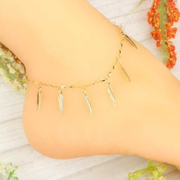 "Handmade Anklet – Elegant & Delicate Jewelry for Women | UNVRC1160 - Picture 3 of 10